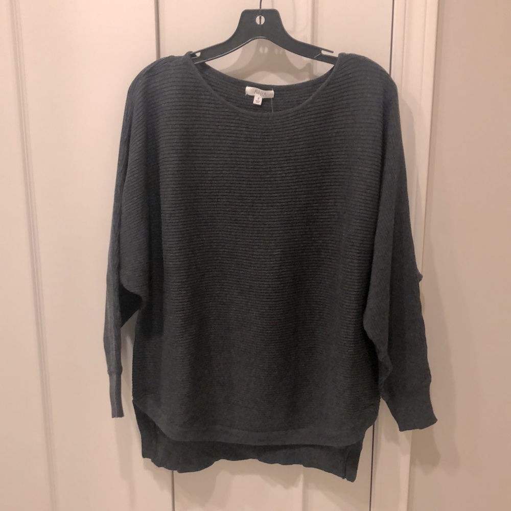 Avara Sweater